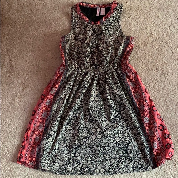 Summer dress - Picture 6 of 8